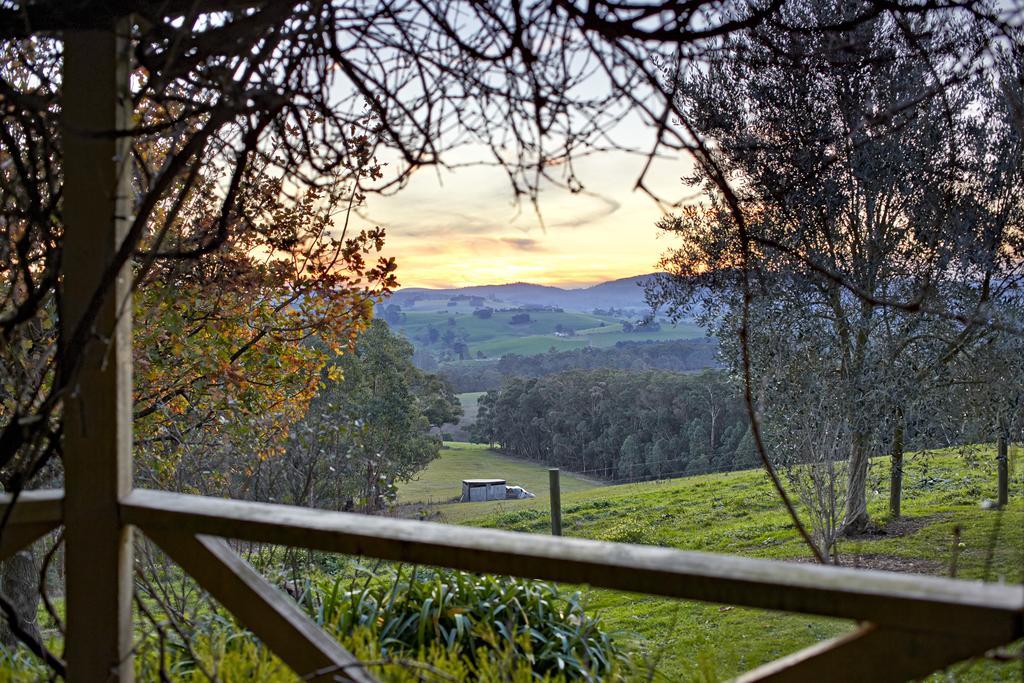 Vivere Retreat Neerim South Room photo